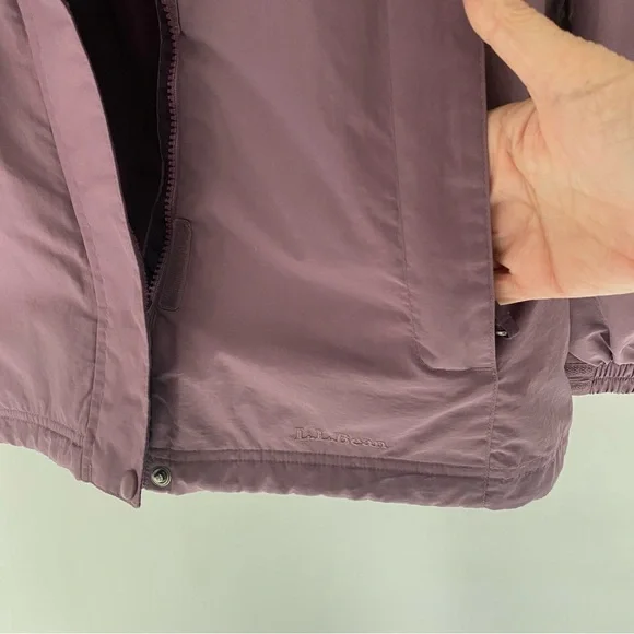 L.L. Bean Women’s Jacket (Shell) Size Small Zip Close. Purple Lightweight. - Picture 6 of 12
